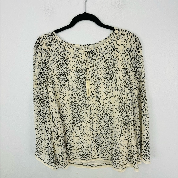 NWT Max Studio Long Sleeve Polka Dot Spot Pleated Chiffon Blouse - Picture 2 of 7